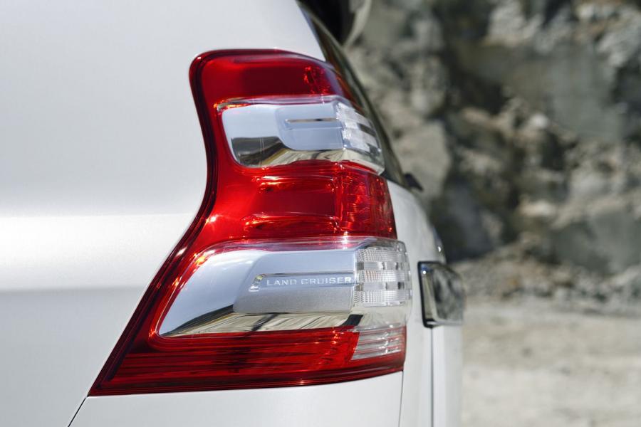  Toyota Land Cruiser Prado 2013 года  (фото 70 из 103)
